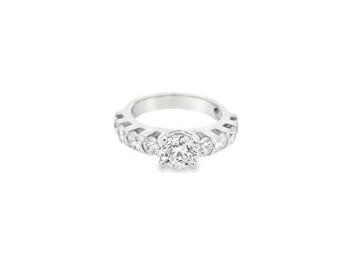 18K White Gold Engagement Ring with GIA-Certified Natural Center Diamond and Side Diamonds